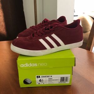 Adidas Burgundy Courtset shoe Women’s Size 6.5